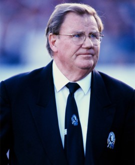 Allan McAlister looks on during the 1995 round 7 contest between Collingwood and Sydney.